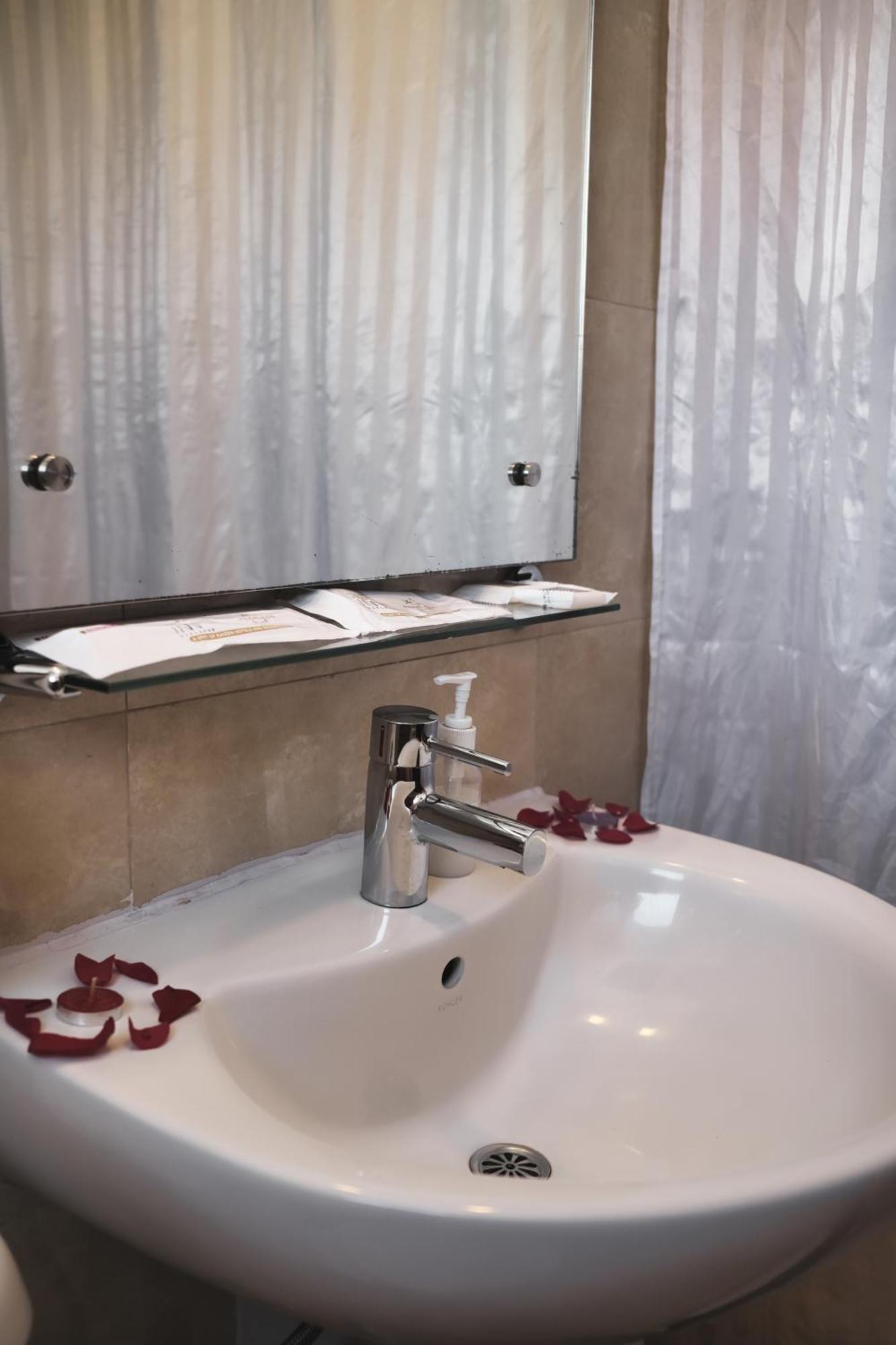 Peerless Hotel Durgapur Esterno foto