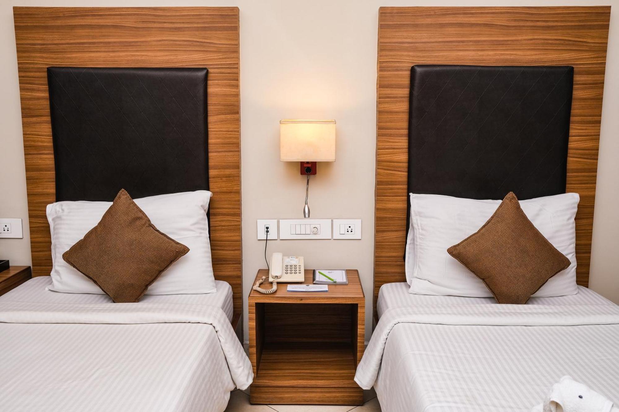 Peerless Hotel Durgapur Esterno foto