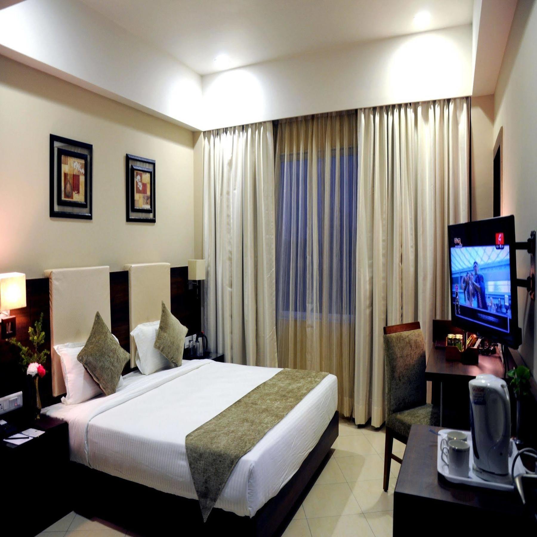 Peerless Hotel Durgapur Esterno foto