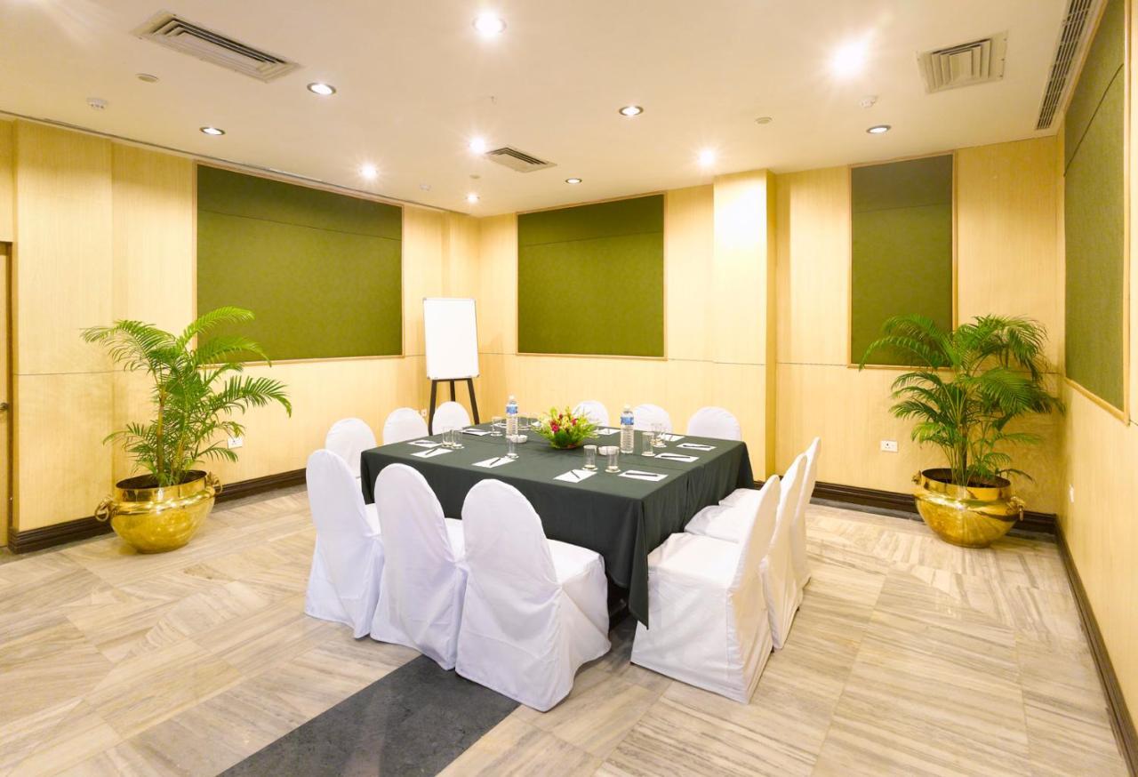 Peerless Hotel Durgapur Esterno foto
